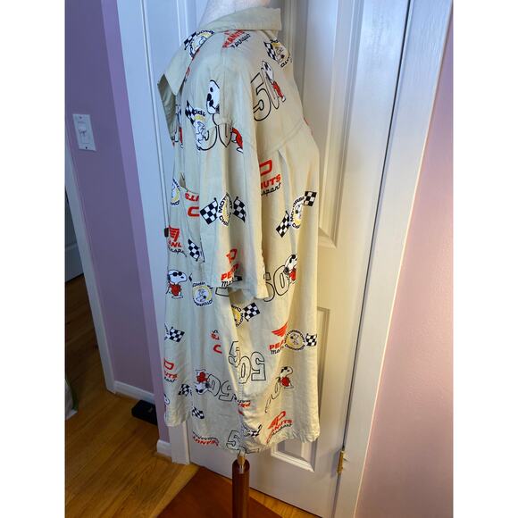 Peanuts Motorsport Men's button down - Picture 3 of 6